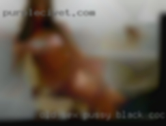 Old sex pussy women fucing themself black cock in Campton park.